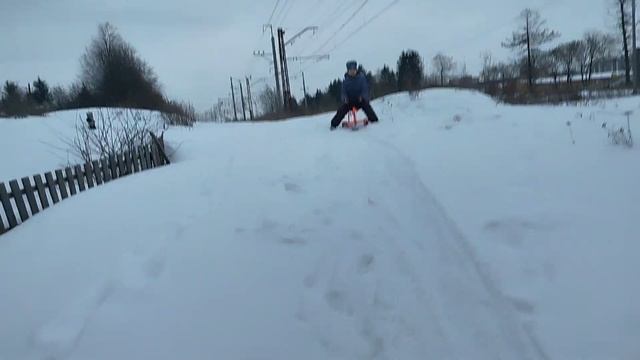 Снежный мотоцикл, горка у дома. 24 февраля 2023 года смотреть онлайн