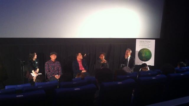 Sutradara Garin Nugroho, Riri Riza, dan Edwin di Tokyo International Film Festival 2012 смотреть онлайн