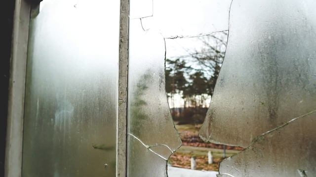 Kenopsia - The Quiet Eeriness of Empty Places смотреть онлайн