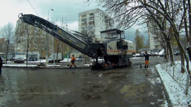 Выпал снег - жди замены асфальта (Фреза дорожная Wirtgen W200) // ноябрь 2016 смотреть онлайн