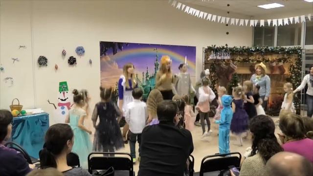 Рождество в школе Пилот смотреть онлайн