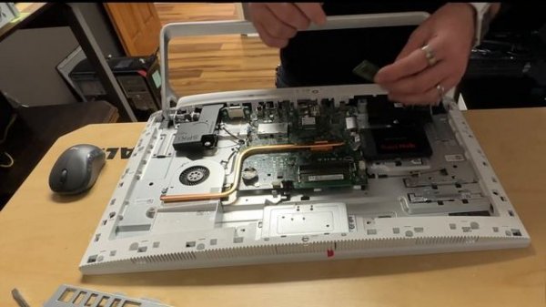 Dell Inspiron 5400 AIO RAM Upgrade! Make your Dell faster!