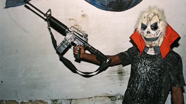 Cops Spotted A Gvnboy Name 