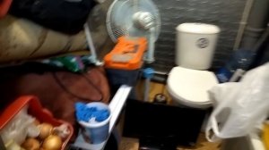 Сделали натяжной потолок__ делаем уборку__ обзор папиной квартиры