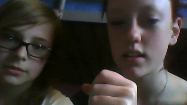 LITTLE GIRL WETS HERSELF WHEN SHE WATCHES SOME GIRL FARTING!!!! OH MY GOD, MUST WATCH!!