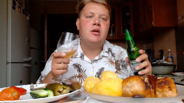 МУКБАНГ 😋 КОТЛЕТКИ 🐟 СКУМБРИЯ 🍟 КАРТОШЕЧКА