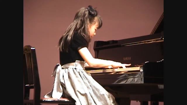 Yuzuki and Kazu Piano Presentation.wmv смотреть онлайн