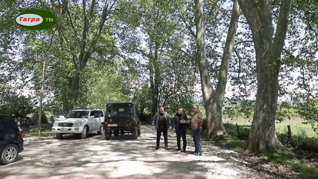 В рамках проекта развития сёл Администрацией Гагрского района предусмотрен ремонт центральной дорог смотреть онлайн