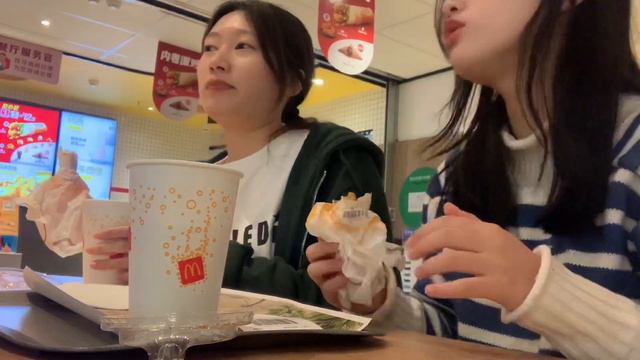 Vlog01｜重慶西南大學心理學子的一天｜遇到變態小後續 смотреть онлайн