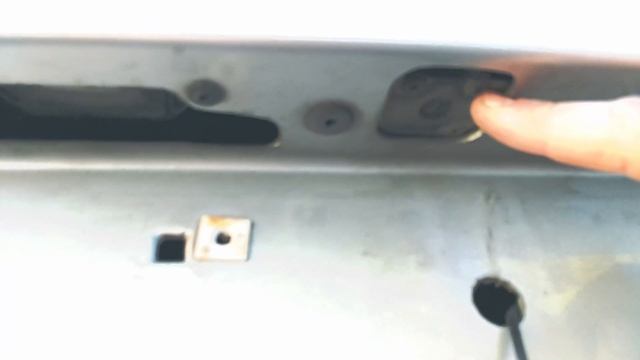 How To The Open Door On A C6 Corvette With A Dead Battery