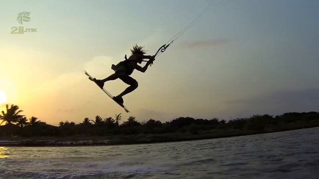 Sunset session Nizuc смотреть онлайн