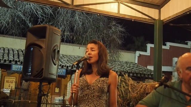 Ooh Baby Baby - Mindy Ronstadt and the One Bill Band смотреть онлайн