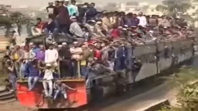 "Наш паровоз вперёд летит - в Кабуле остановка!.." смотреть онлайн