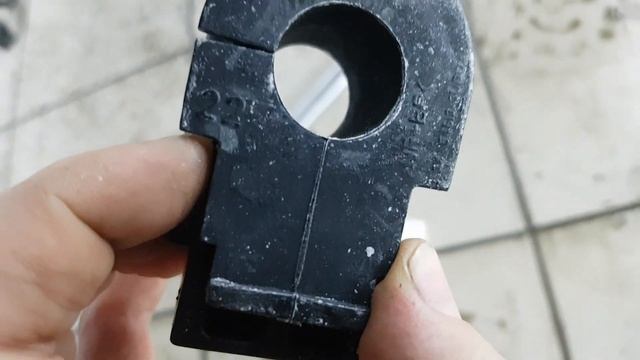 Ниссан X-Trail T31. Скрипят втулки стабилизатора Masuma. смотреть онлайн