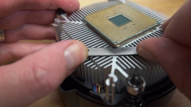 Ryzen CPU stuck to cooler ? Here's how to remove it. смотреть онлайн
