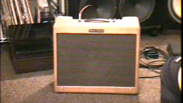 1959 Tweed Fender Deluxe 5E3 смотреть онлайн