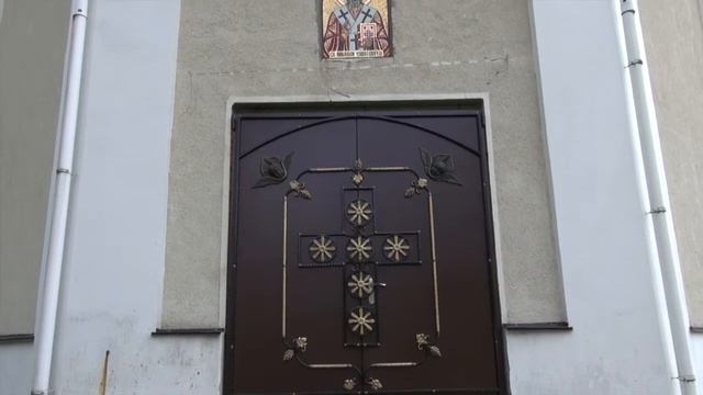 Бровари церква СПА Петра і Павла 2012 iPhone 4 смотреть онлайн