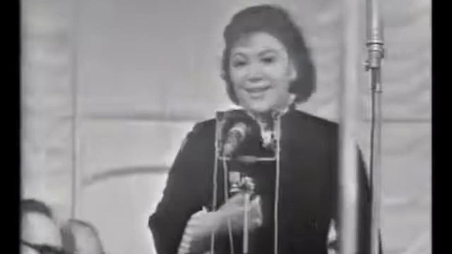 Майя Кристалинская "Родной городок" смотреть онлайн