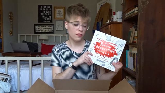 Book Outlet Unboxing смотреть онлайн