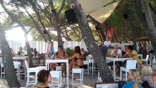 Nikša Kriletić: Sax on Zlatni rat - Brač, Croatia смотреть онлайн