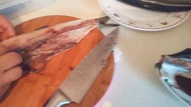 КАК ЛЕГКО И БЫСТРО ПОЧИСТИТЬ СЕЛЕДКУ