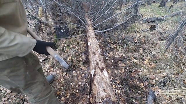 Как насадить топор без клиньев. смотреть онлайн