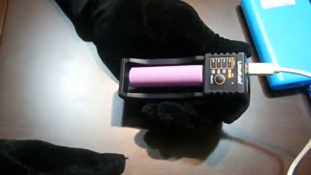универсальное зарядное Lii - 100 с gearbest.com смотреть онлайн