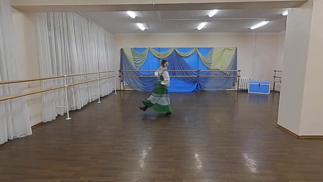 "А я, чайничала...", исп. Давлятова Валерия (хореографический ансамбль "КалинА") смотреть онлайн