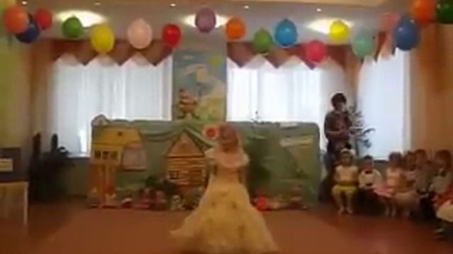 АХ КАКИЕ ЯМОЧКИ НА ЩЕКАХ У МАМОЧКИ смотреть онлайн