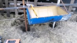 кормушки для бычков ?сделай сам.