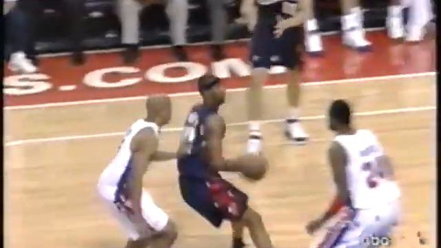 Ben Wallace's Monster Block Leads to Mo Evans Dunk (2006) смотреть онлайн