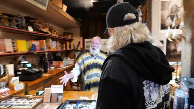 Exploring the History of Goldfield Ghost Town, Arizona and Doc Holliday’s Jacket #history смотреть онлайн