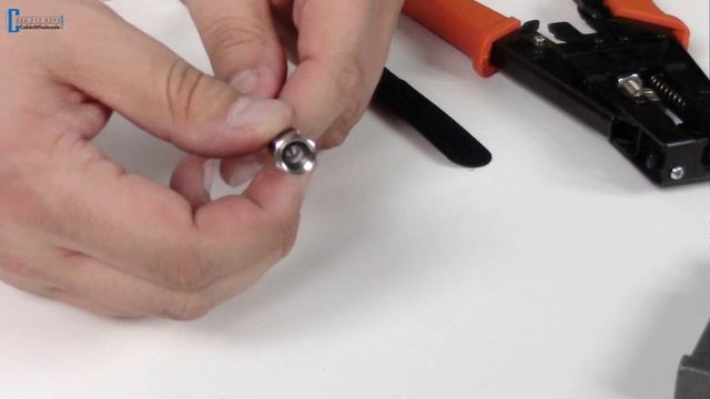 How To Install an F Pin Compression Connector - RG58, RG59, RG6 смотреть онлайн