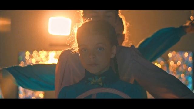 Клип танцевального коллектива КАПРИЗ Курганинск смотреть онлайн