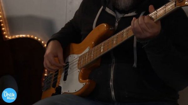 1974 Fender Jazz Bass, Fender Musicmaster Bass Amp, and Boss BC-1X Bass Comp - Phil Uhlik Music Dem