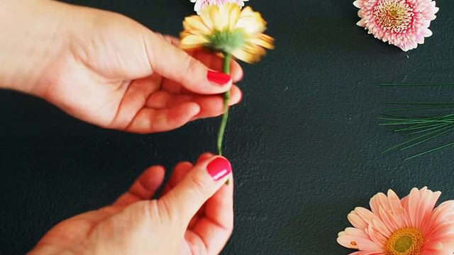 How to wire Gerbera flowers for boutonnieres & for other flower accessories? смотреть онлайн