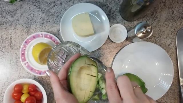 Салат из авокадо вкусней не бывает! Без майонеза! смотреть онлайн
