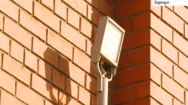 Что делать, если зимой дома настолько жарко, что бежишь открывать окна смотреть онлайн