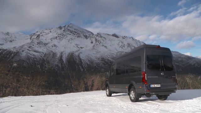 Mercedes Benz Sprinter 319 CDI 4x4 Tourer Design смотреть онлайн