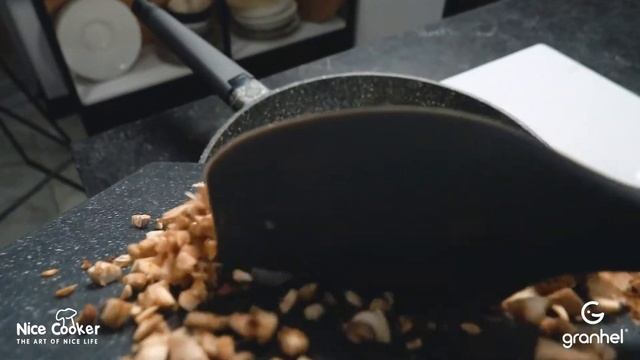 Готовь Успех. Рецепт пасты с грибами в сливочном соусе. смотреть онлайн