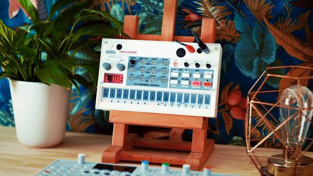 Volca Sample & OP-1 Live Jam - Undertone смотреть онлайн