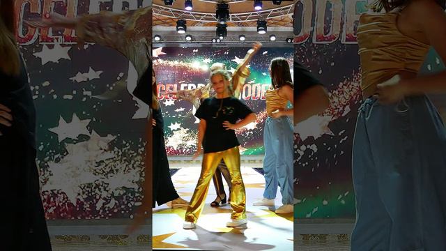 БАБУШКИНО МОДНОЕ ДНК смотреть онлайн