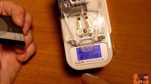 Универсальная зарядка "лягушка" с LCD экраном для оживления аккумуляторов