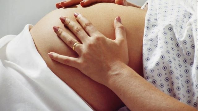УЧИМСЯ СЧИТАТЬ СХВАТКИ | Как предугадать и облегчить роды смотреть онлайн
