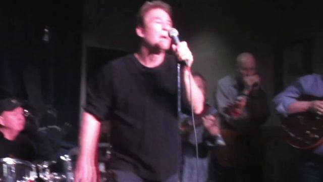 George Olliver performs 'Stormy Monday' at The Black Swan in Toronto смотреть онлайн