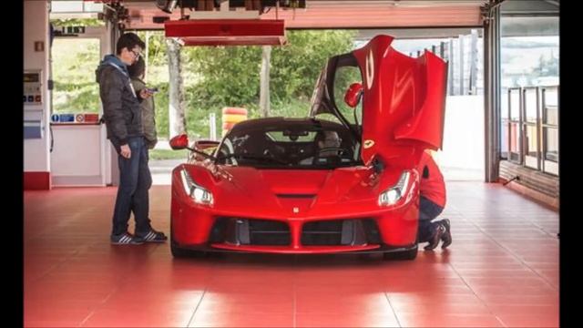 Ferrari LaFerrari Test Review