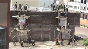 Бетононасос своими руками. Работа Бетононасоса . manual concrete pump