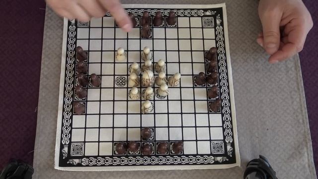 Hnefatafl - Board Game of the Vikings смотреть онлайн