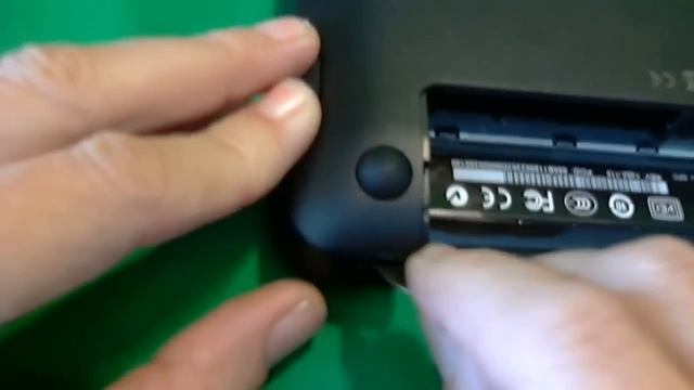 HP Mini 110-3135DX Netbook Screen Replacement Procedure смотреть онлайн