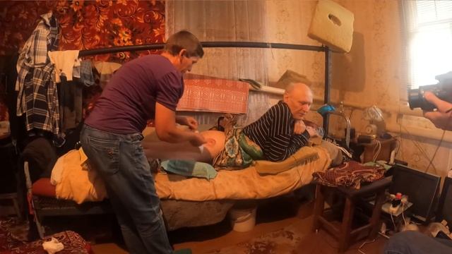 СЛАБОНЕРВНЫМ НЕ СМОТРЕТЬ! ЖУТКОЕ ЗРЕЛИЩЕ! Гниет заживо смотреть онлайн